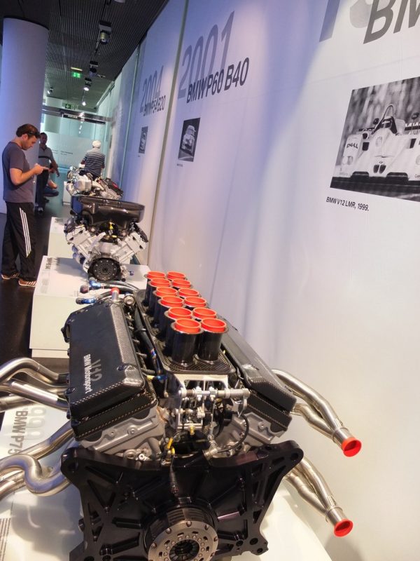 Musée BMW Munich - moteur