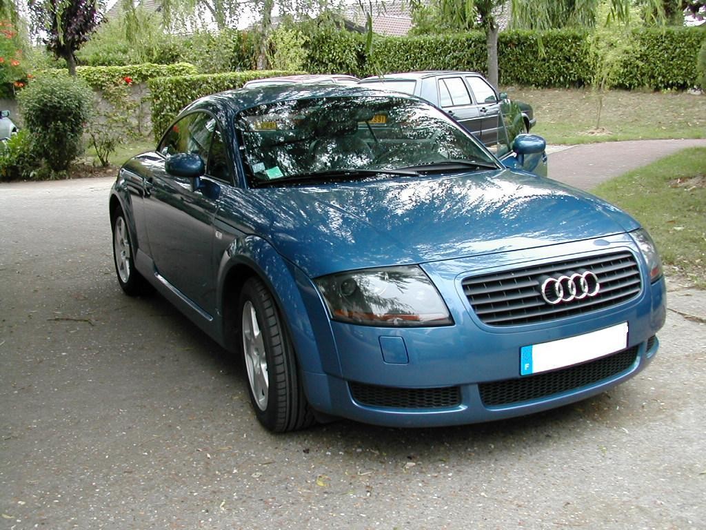 audi tt mk1 bleu