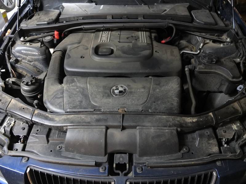 bmw 320d batteria