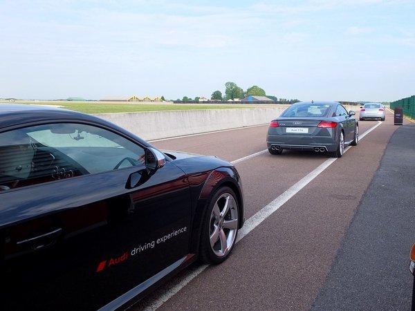 Journée Audi driving experience : quelques heures au volant de modèles S et RS 