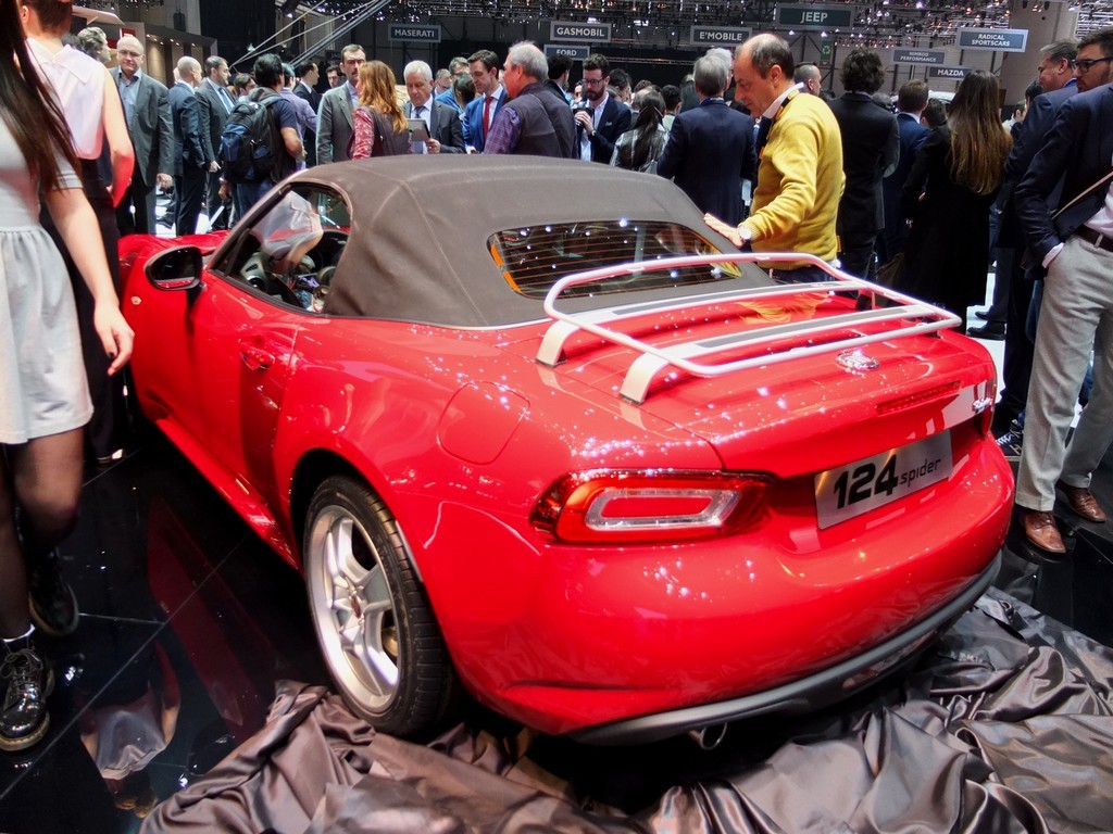 Fiat 124 Spider (salon de geneve 2016)