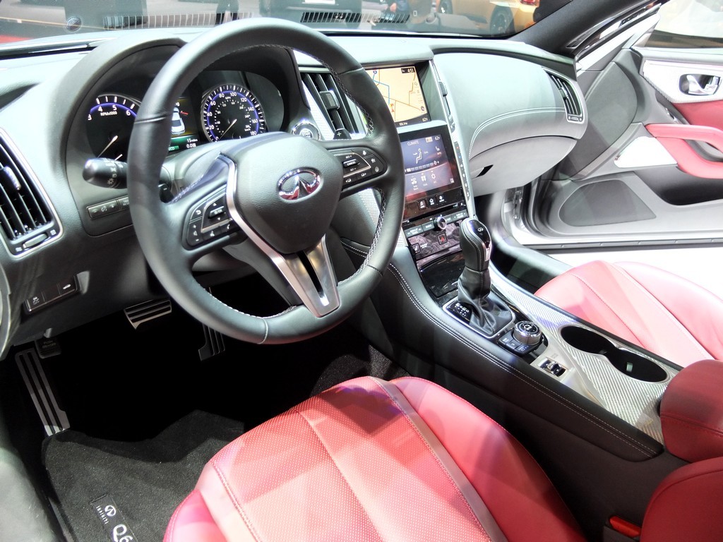 Infiniti Q60 (salon de geneve 2016)