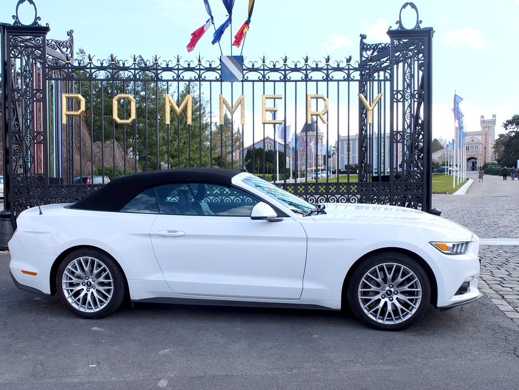 ford_mustang_convertible