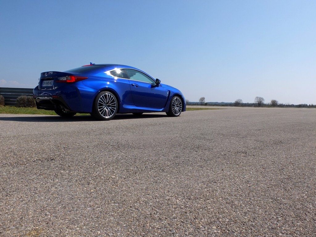 lexus_rcf