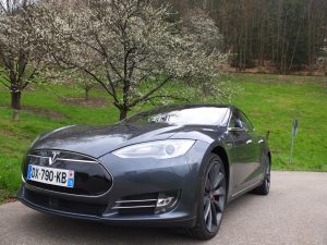 tesla_model-s_vignoble3