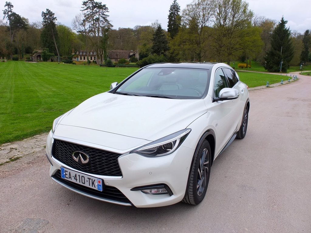 Infiniti Q30 2.2d