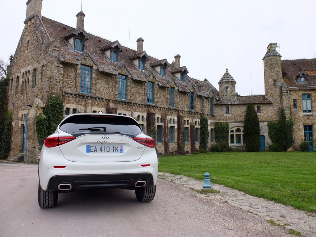 Infiniti Q30 2.2d