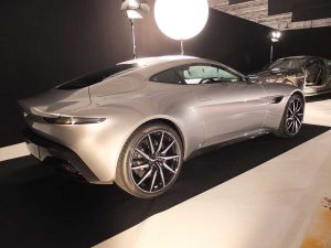 Exposition hall 8 cinéma - détectives - Mondial automobile Paris 2016