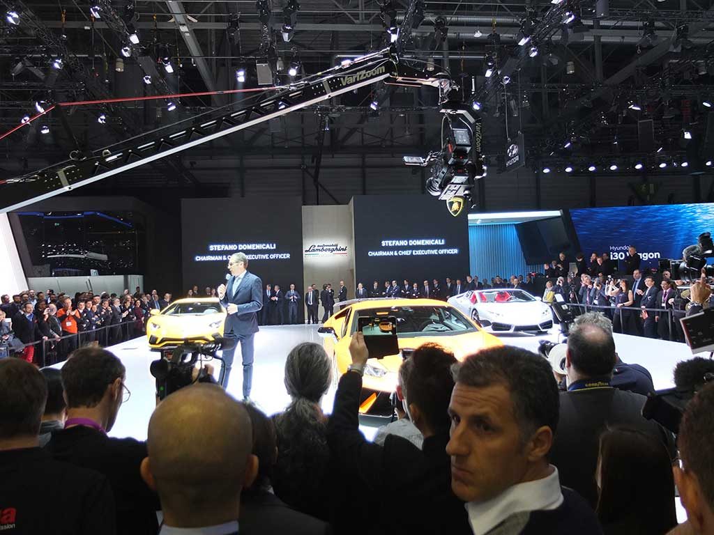 lamborghini presentation presse