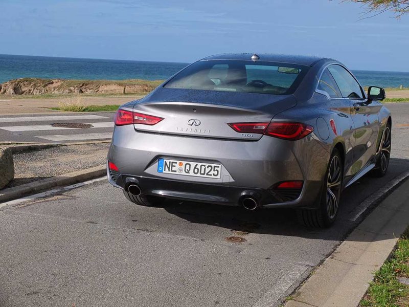 Infiniti Q60 2.0T 211ch 