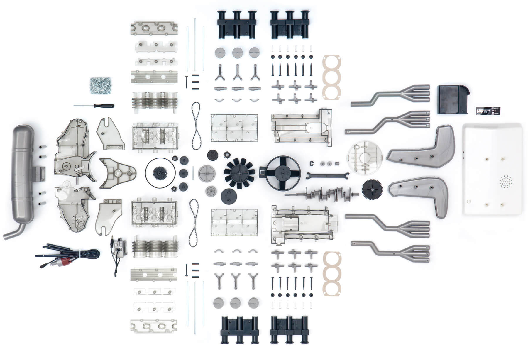 Ce moteur V12 miniature fonctionne comme un vrai