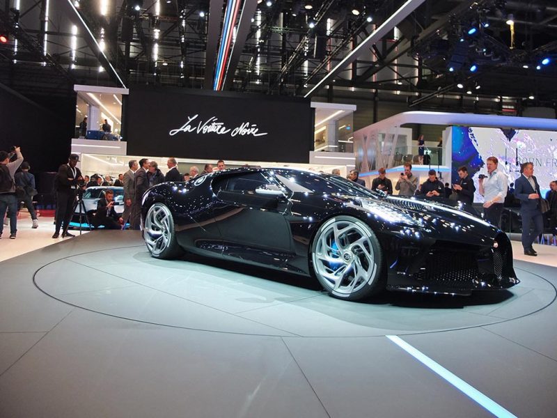 Bugatti la voiture noire - salon de Genève 2019