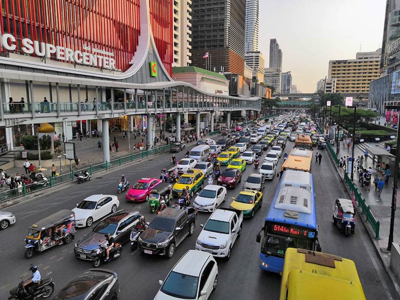 Circulation dans les rues de bangkok