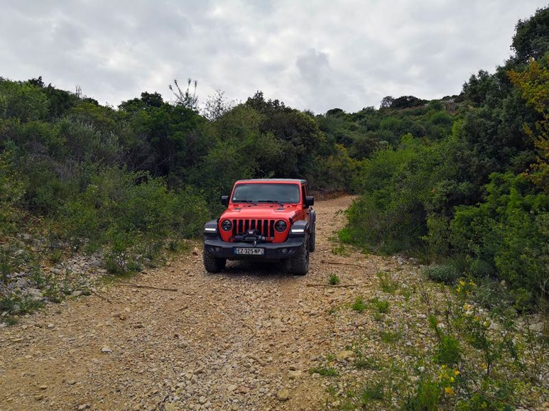 Jeep Academy en Jeep Wrangler Rubicon (domaine de chateau de Lastours)