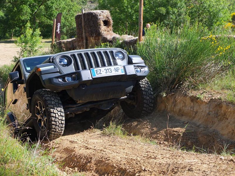 Jeep Academy en Jeep Wrangler Rubicon (domaine de chateau de Lastours)