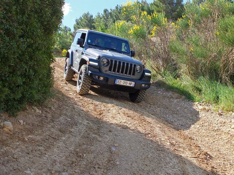 Jeep Academy en Jeep Wrangler Rubicon (domaine de chateau de Lastours)