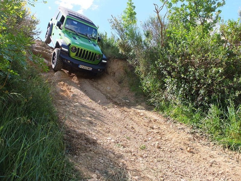 Jeep Academy en Jeep Wrangler Rubicon (domaine de chateau de Lastours)