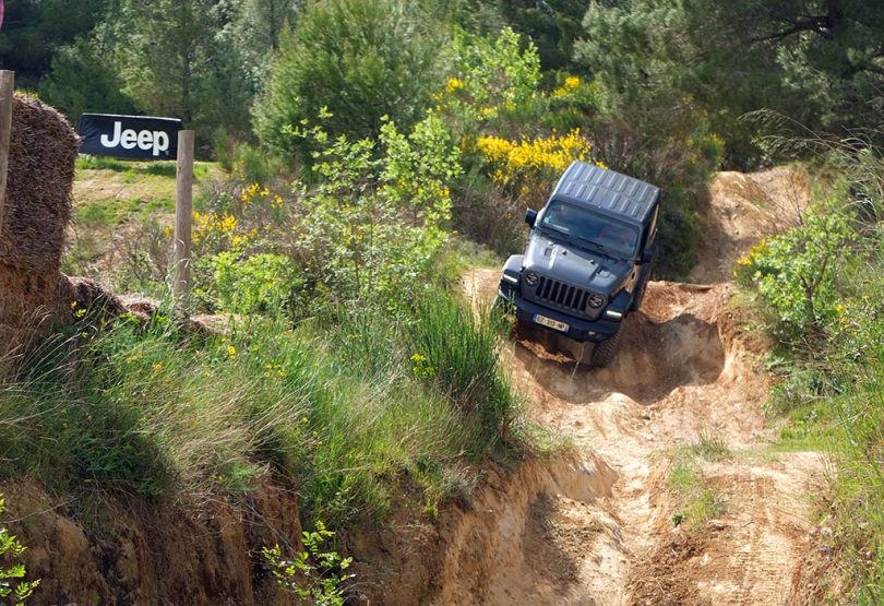 Jeep Academy en Jeep Wrangler Rubicon (domaine de chateau de Lastours)