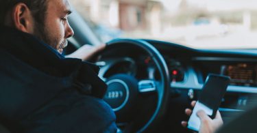 Téléphone au volant