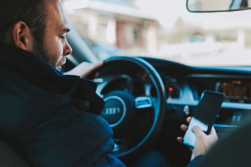 Téléphone au volant