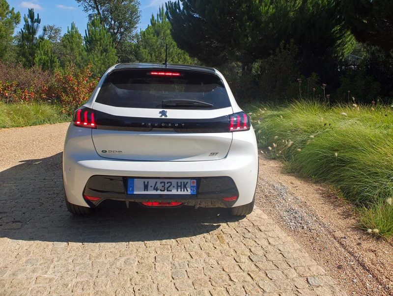 Essai Peugeot e-208 (2019) - Electrique GT