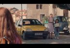 Pub renault clio 30 ans au royaume uni