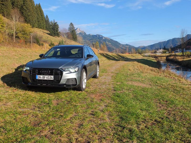 Audi A6 allroad quattro 2019 (vert gavial)