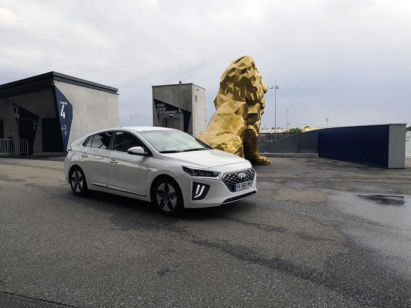 Hyundai IONIQ hybrid