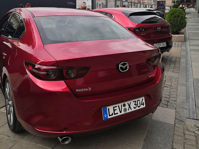 Mazda 3 berline vs 5 portes - Skyactiv-X