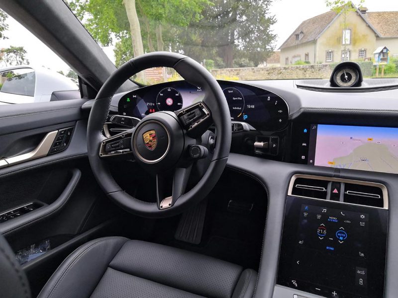 Porsche Taycan - intérieur