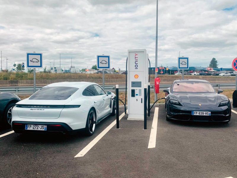 Porsche Taycan - recharge Ionity