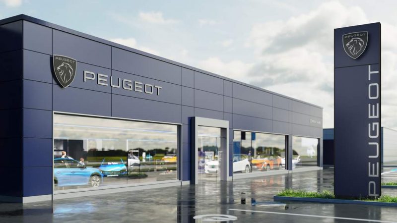 Concession peugeot avec nouveau logo