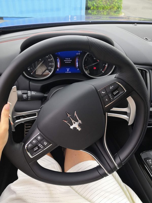 Miss280ch au volant du Maserati Levante GTS