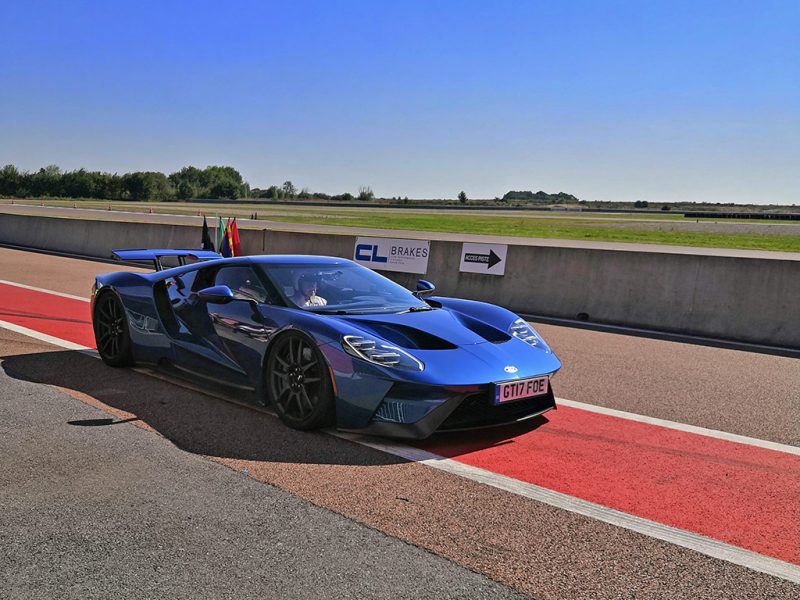 Ford GT