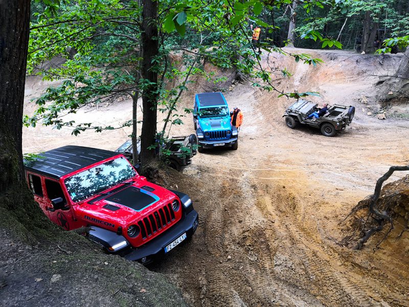 Jeep Wrangler 4xe et Jeep Willys